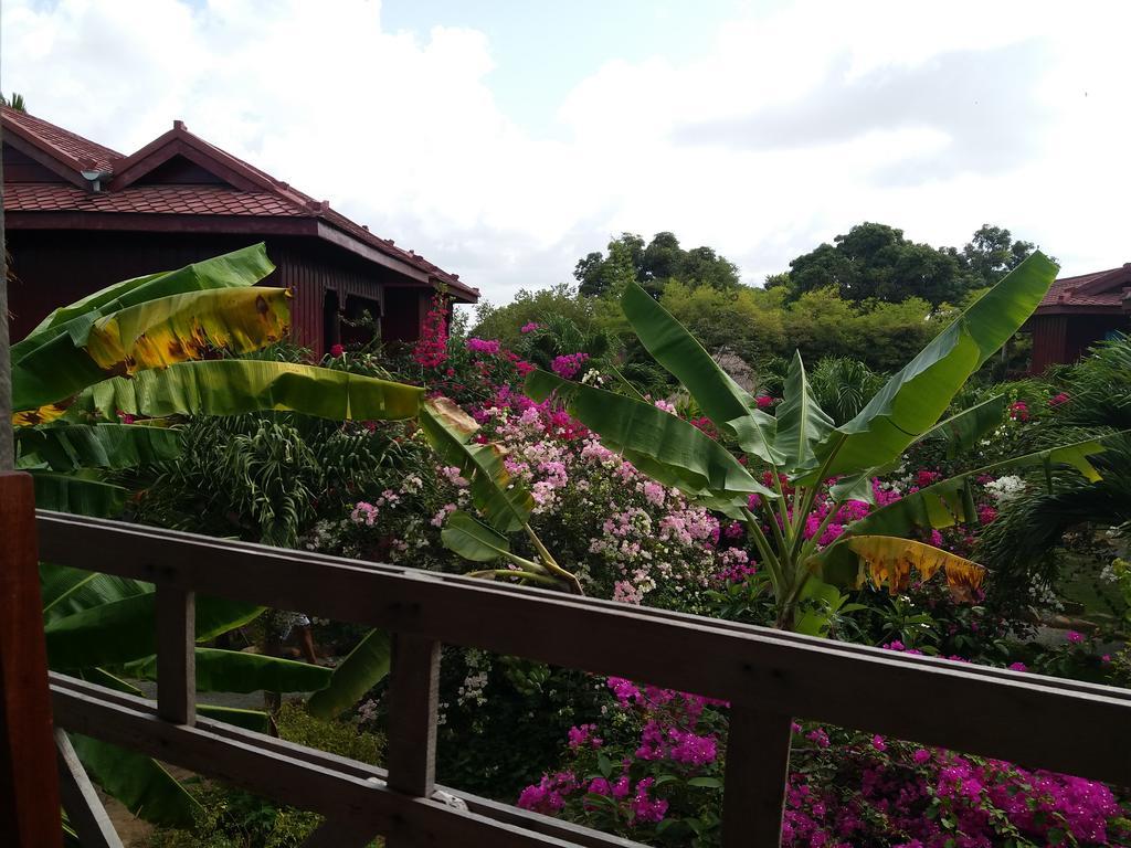 Khmer House Bungalow Hotel Kep Exterior foto